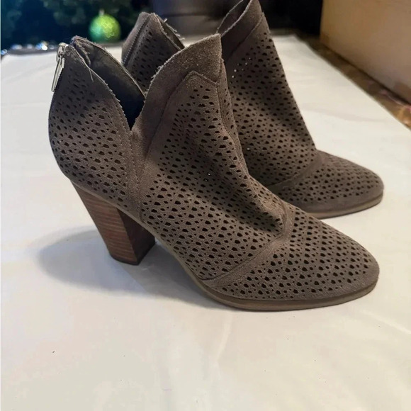 Vince Camuto Zip Up Ankle Boots Booties Shoes Size 6.5 - Picture 1 of 8